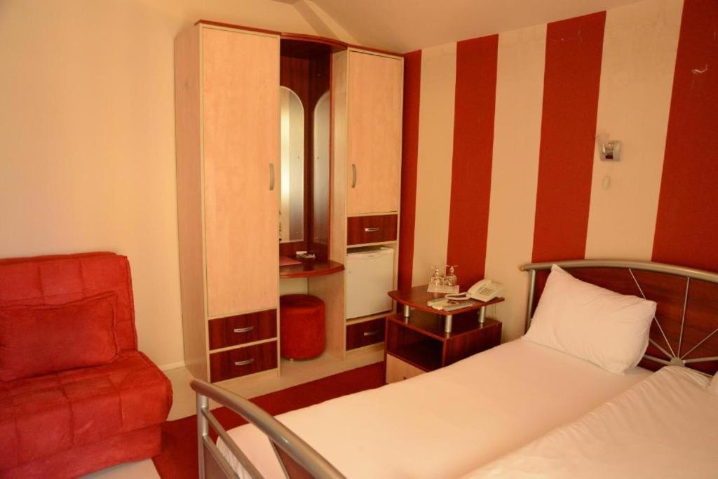 Hotel Zeneva Крагуевац Экстерьер фото