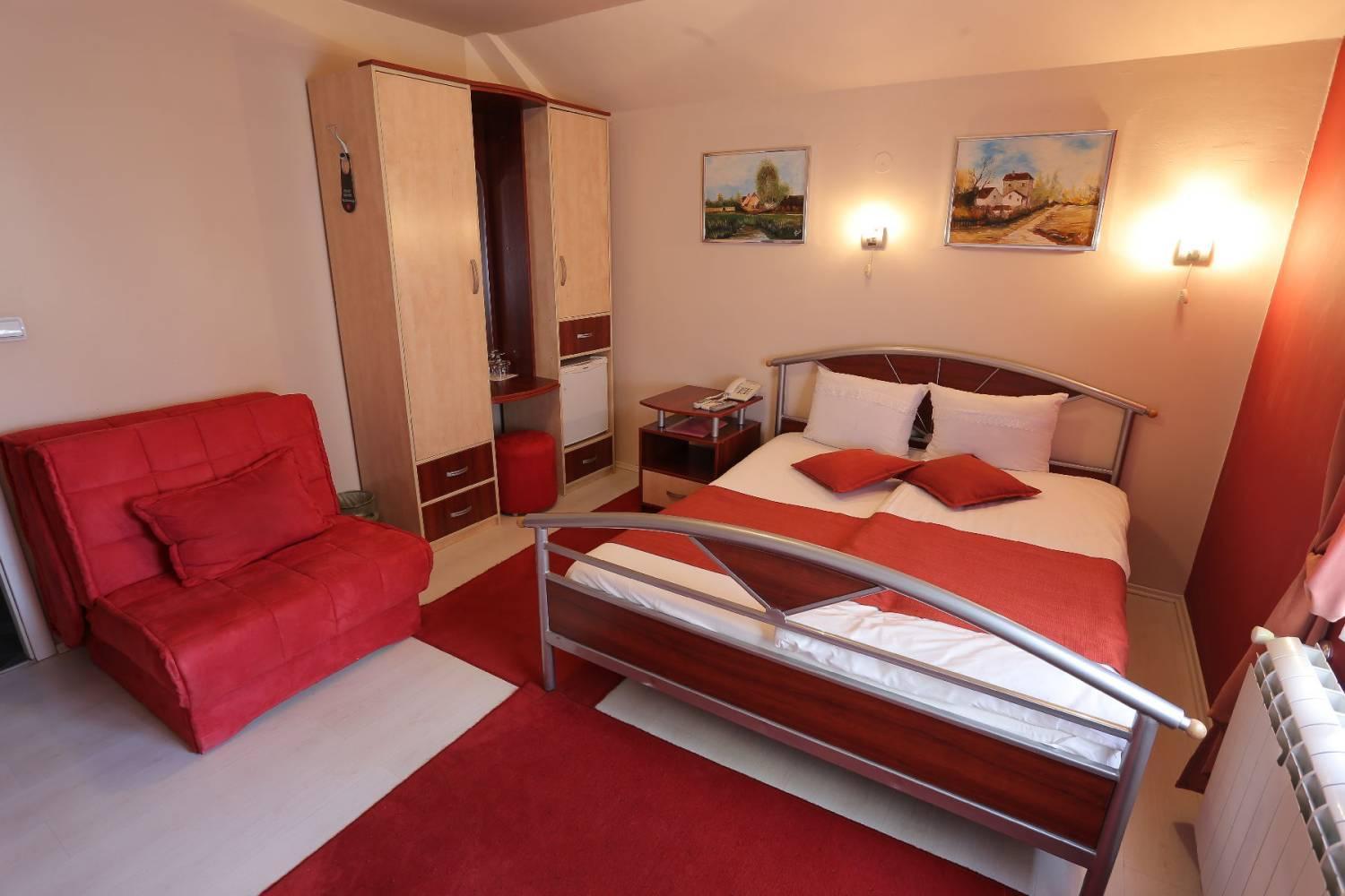 Hotel Zeneva Крагуевац Экстерьер фото