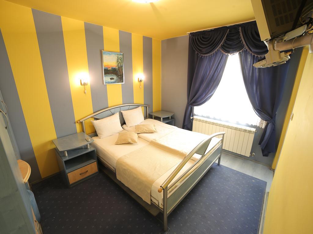 Hotel Zeneva Крагуевац Номер фото