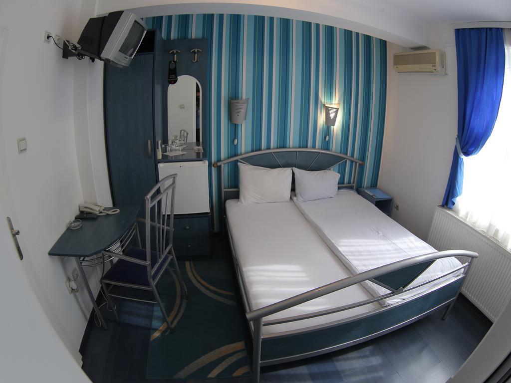 Hotel Zeneva Крагуевац Номер фото